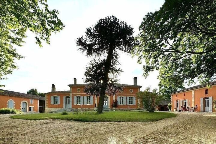 Exterior of Chateau Ciers