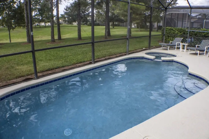 Pool 8 of 21
