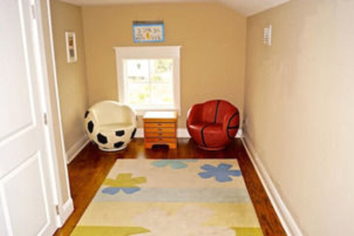 Room 6 of 20