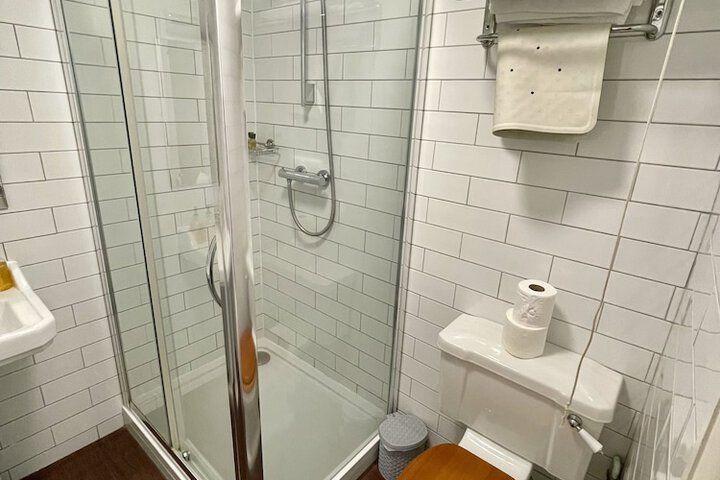 Room 51 of 109