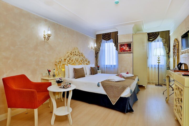 Room 44 of 70