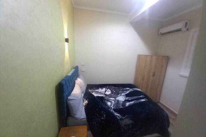 Room 8 of 14