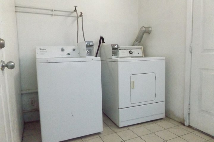 Room 48 of 68