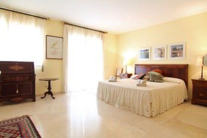 Room 45 of 205