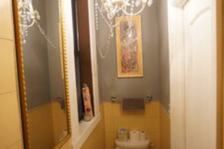 Room 7 of 79