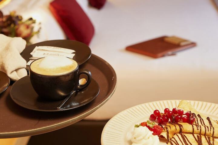 Dining Photos