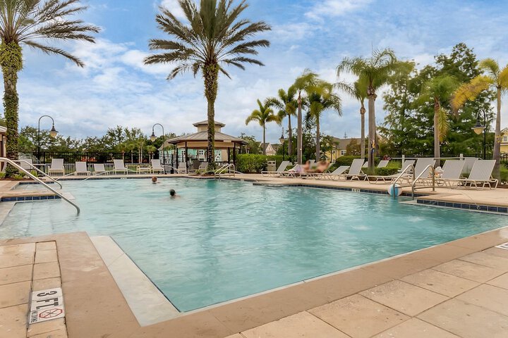 Pool 26 of 38