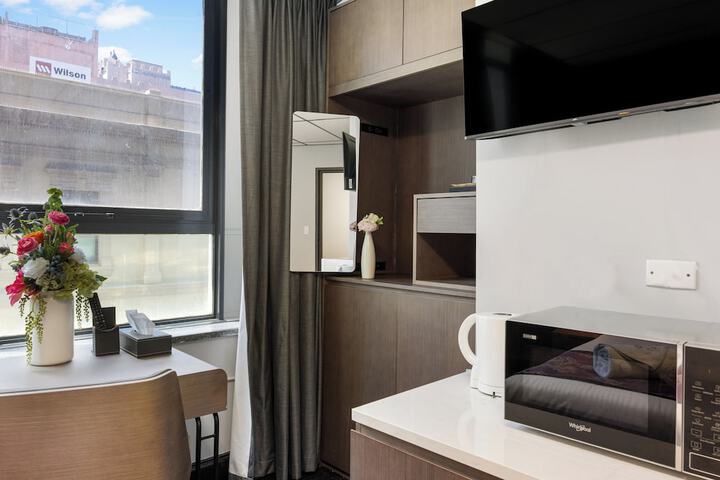 Room 33 of 57