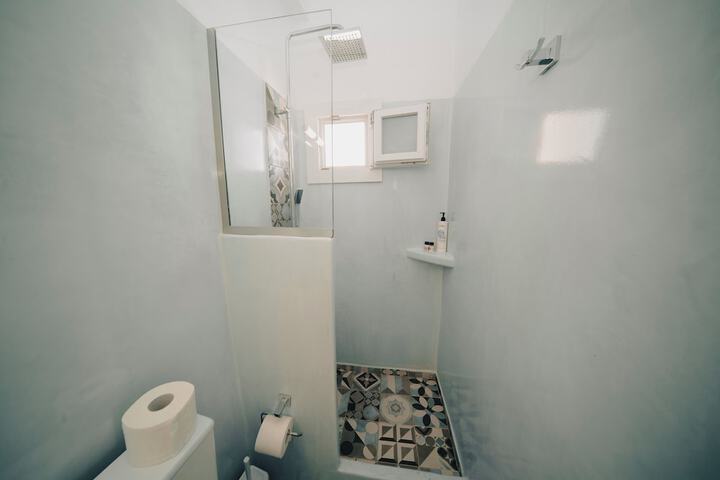 Room 142 of 188