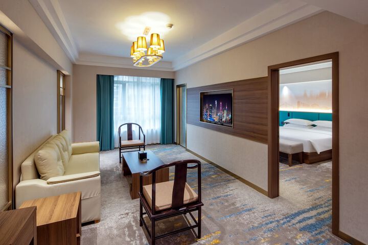 Room 41 of 67