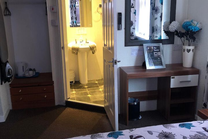 Room 18 of 30