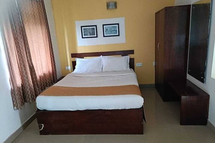 Room 4 of 54