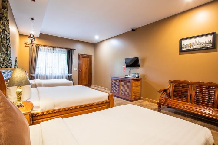 Room 25 of 151