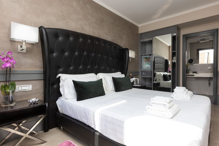 Room 45 of 222