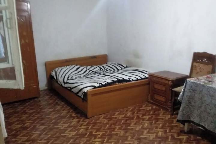 Room 3 of 6