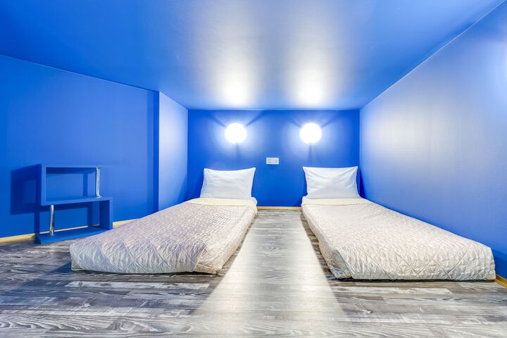 Room 4 of 69
