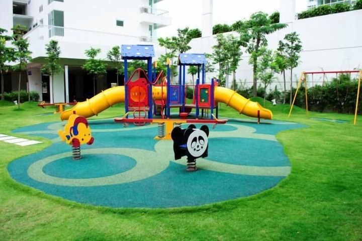 Children's play area - outdoor