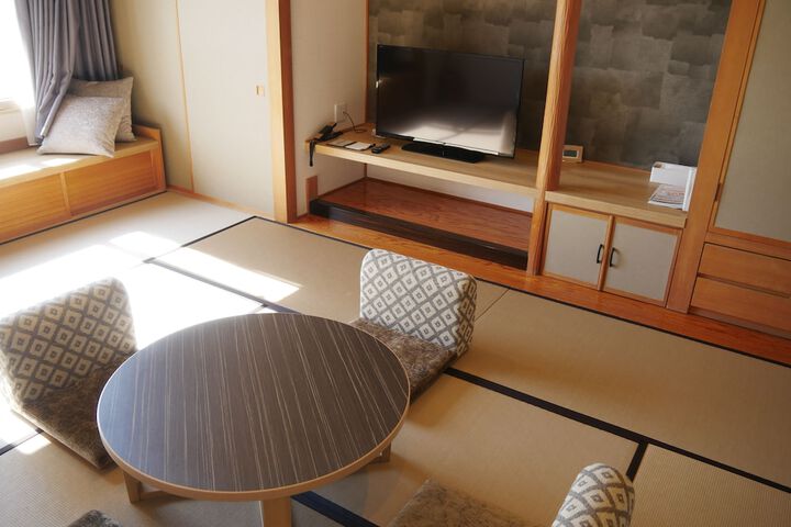 Room 16 of 110