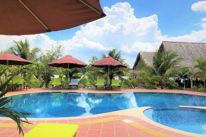 Pool 52 of 109