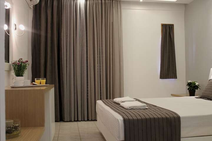 Room 7 of 37