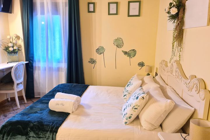 Room 16 of 38