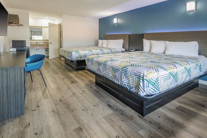 Room 14 of 62