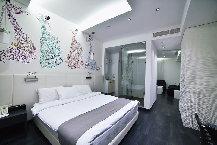 Room 10 of 54