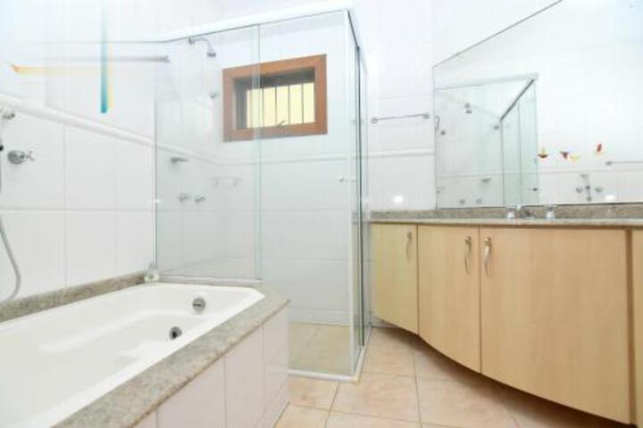 Room 2 of 26