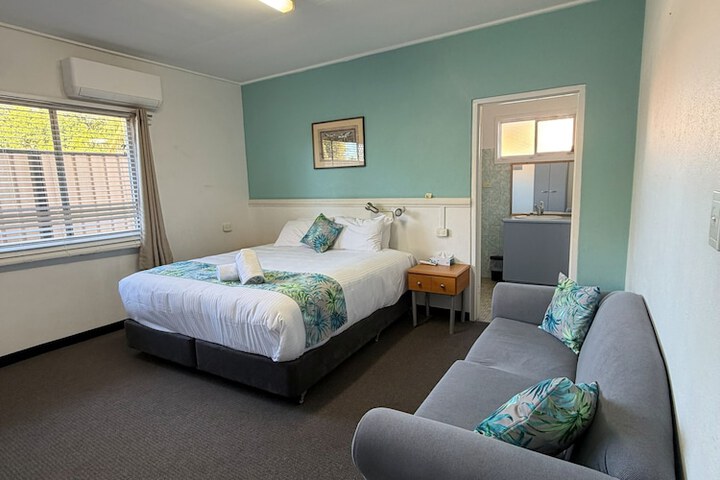 Room 40 of 61