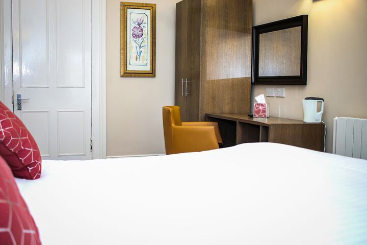 Room 19 of 57