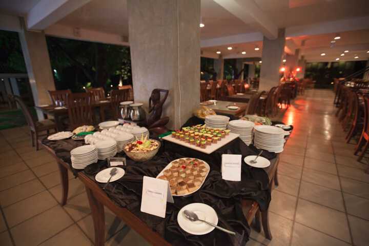 Dining 44 of 60