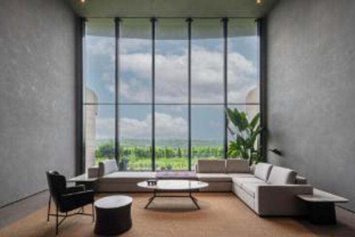 Runaway Cow Winery Retreat