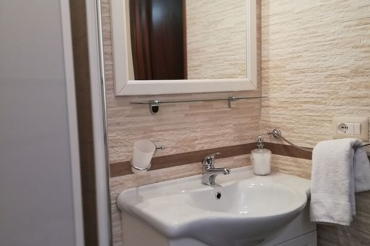 Bathroom Interior Photo