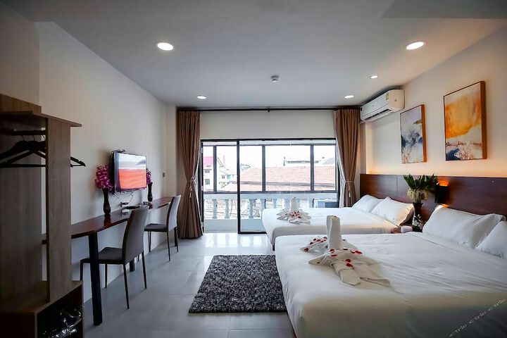 Room 79 of 116