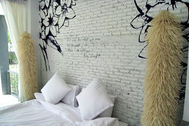 White at Sea Resort