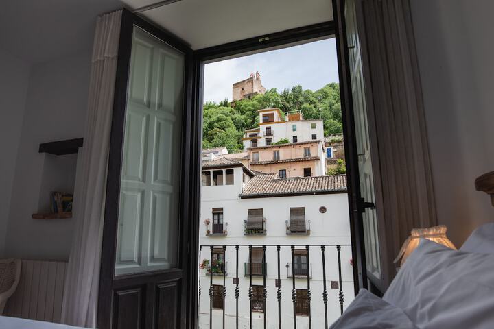 Room 5 of 31