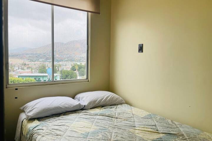Room 10 of 98