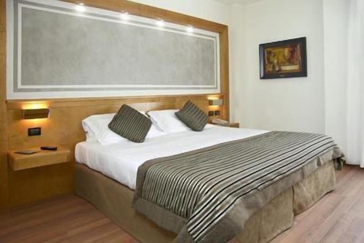 Room 14 of 73