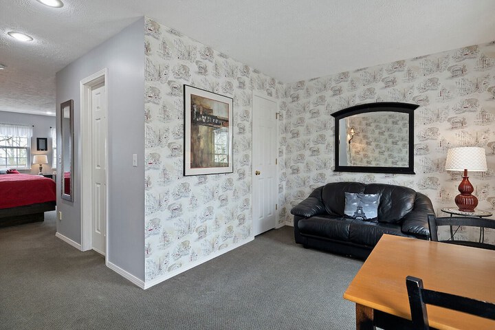 Room 45 of 156