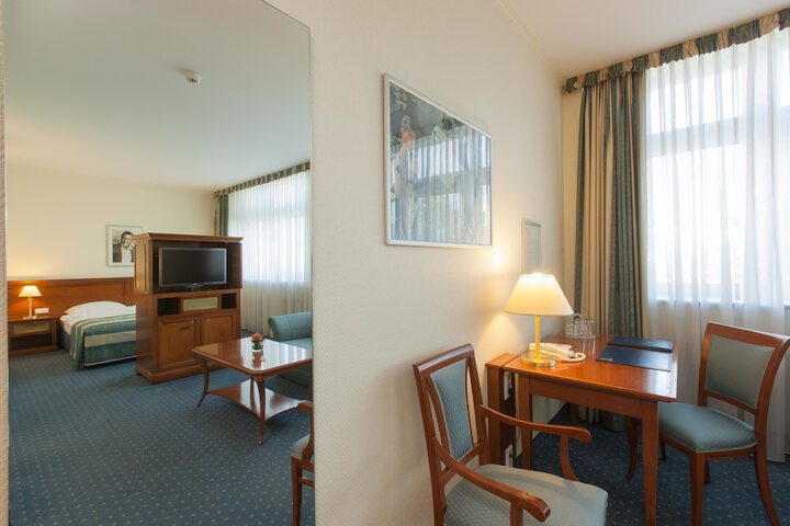 Room 14 of 67