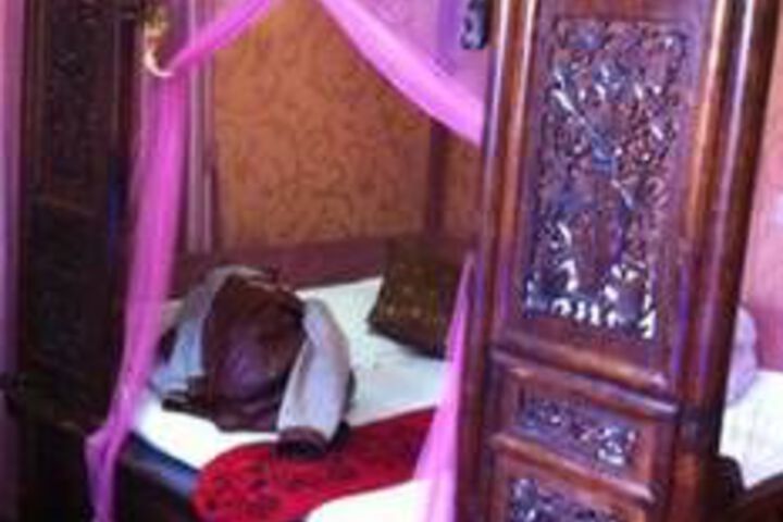 Room 43 of 71