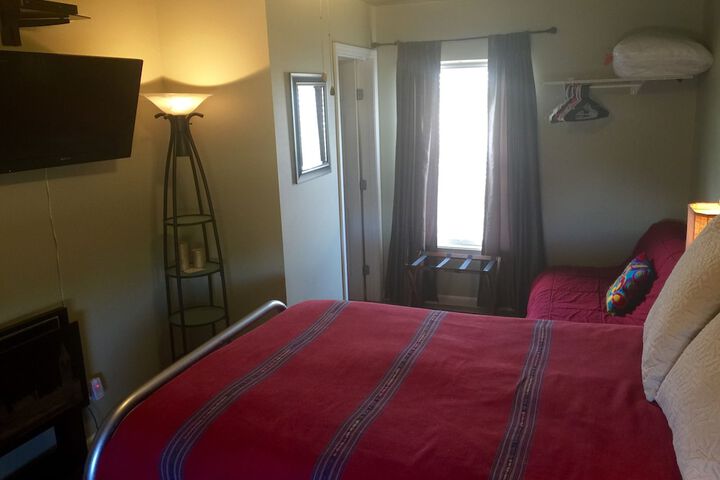 Room 13 of 46