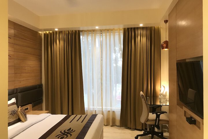 Room 15 of 110