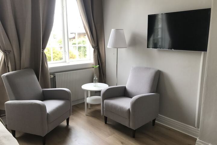 Room 3 of 40