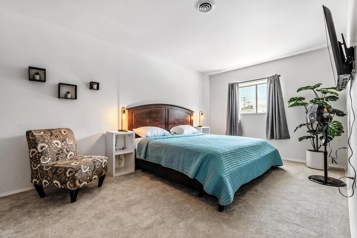 Room 18 of 32