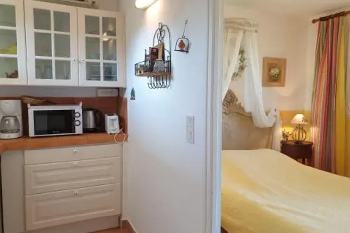 Room 5 of 22