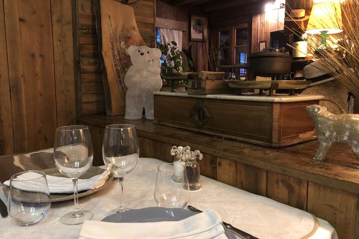 Dining 42 of 71