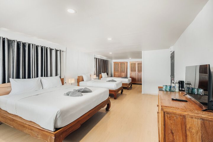 Room 11 of 44