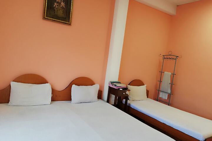 Room 6 of 57