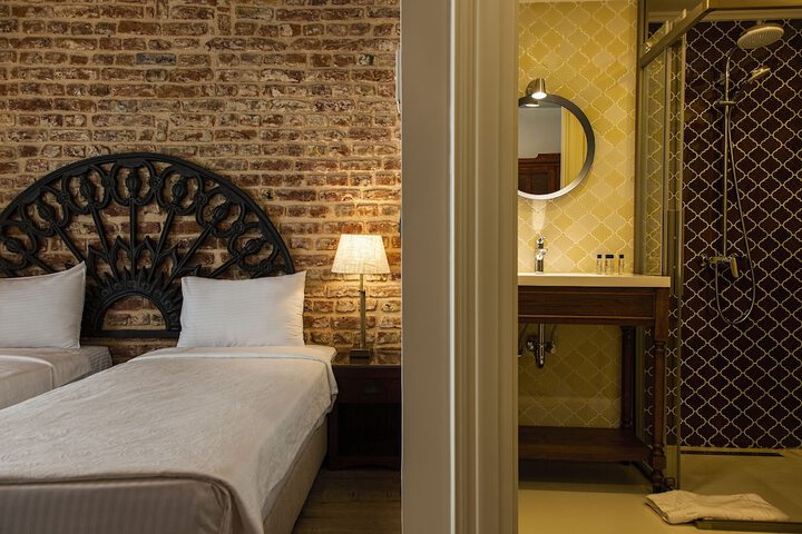 Room 40 of 107